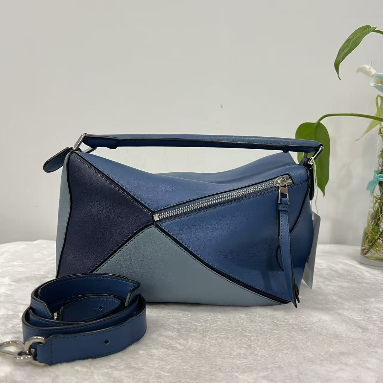 Loewe Puzzle Shoulder Bag Blue Colorblock Calfskin Leather Silver Hardware Auth