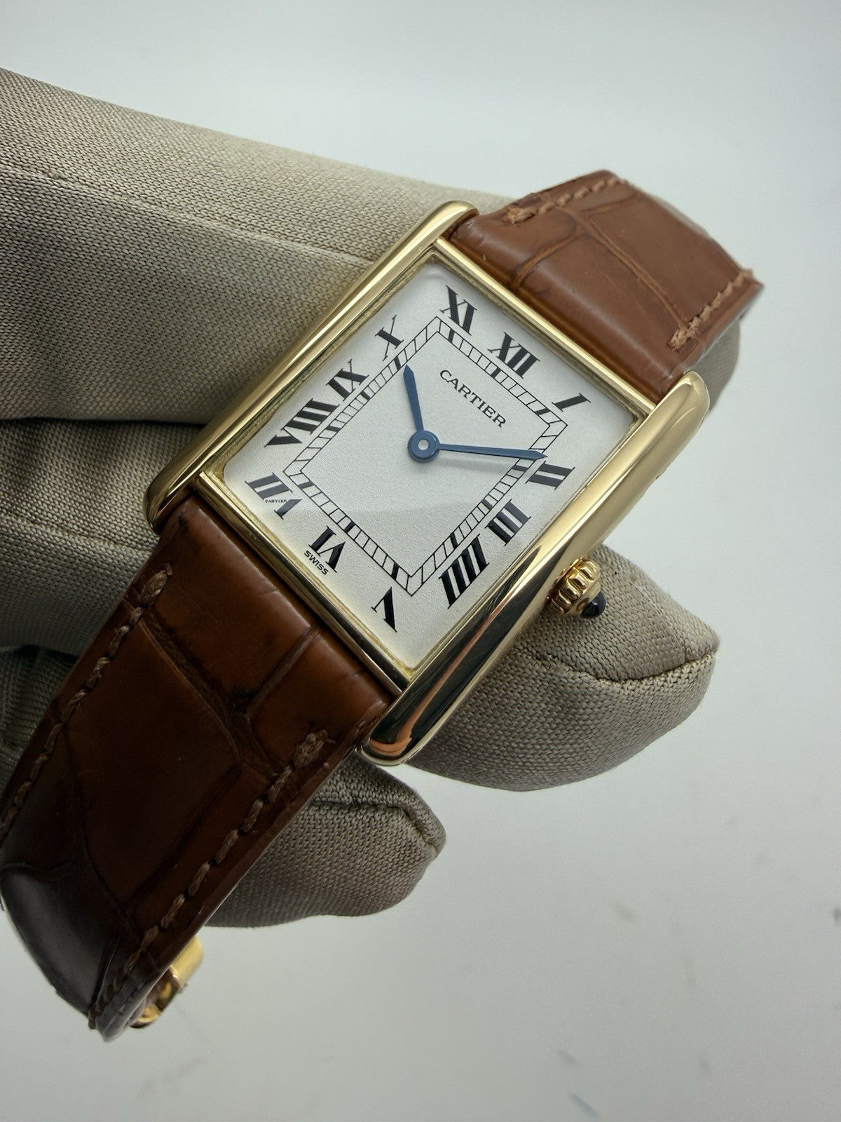 Vintage Cartier Tank Louis 18k Yellow Gold 23mm Quartz Ladies Watch W1512856