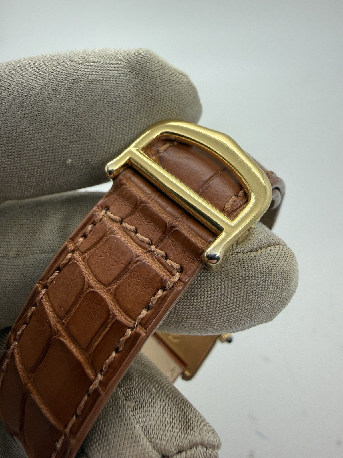 Vintage Cartier Tank Louis 18k Yellow Gold 23mm Quartz Ladies Watch W1512856