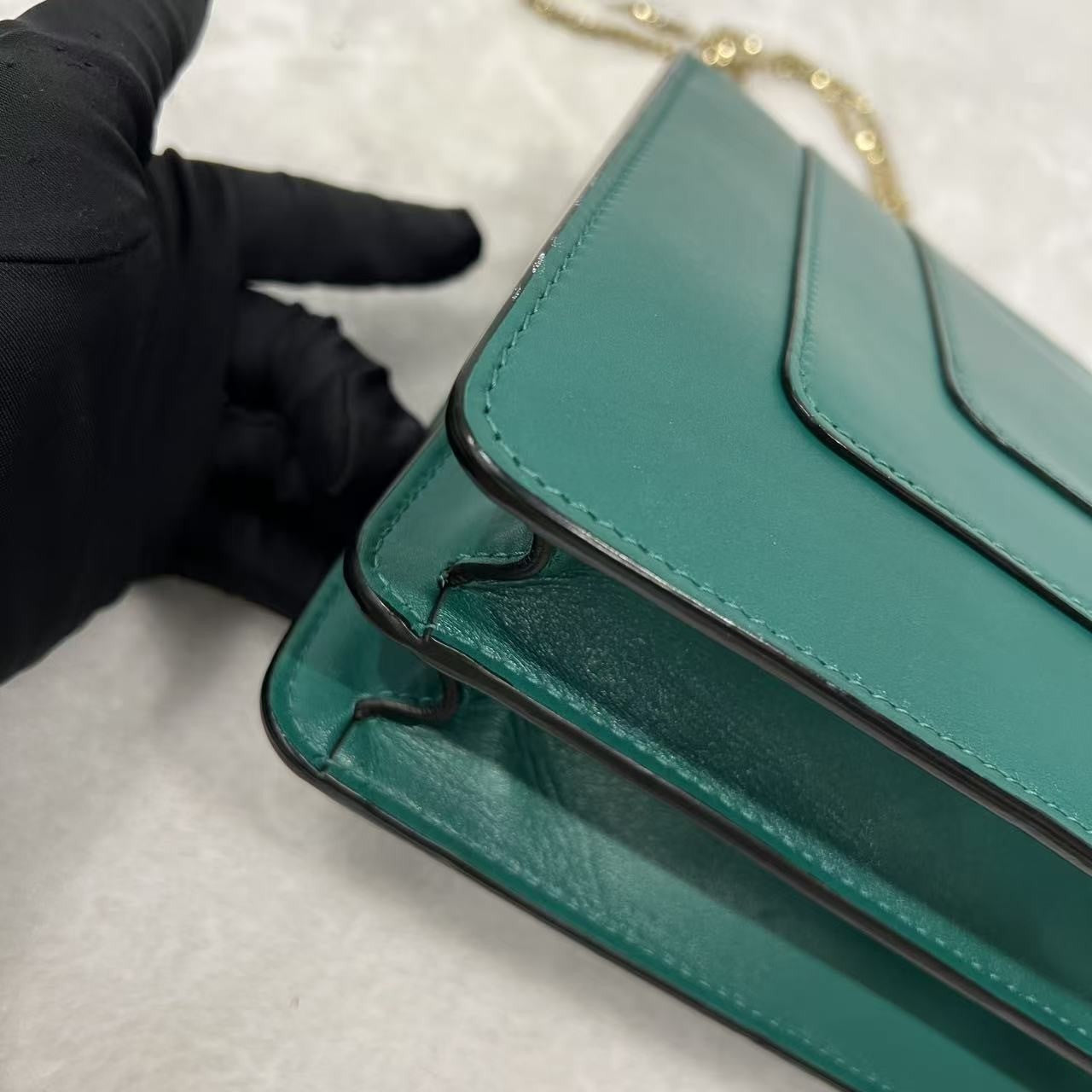 Auth Bvlgari Serpenti Shoulder Bag Deep Green Calfskin Leather Designer Classic