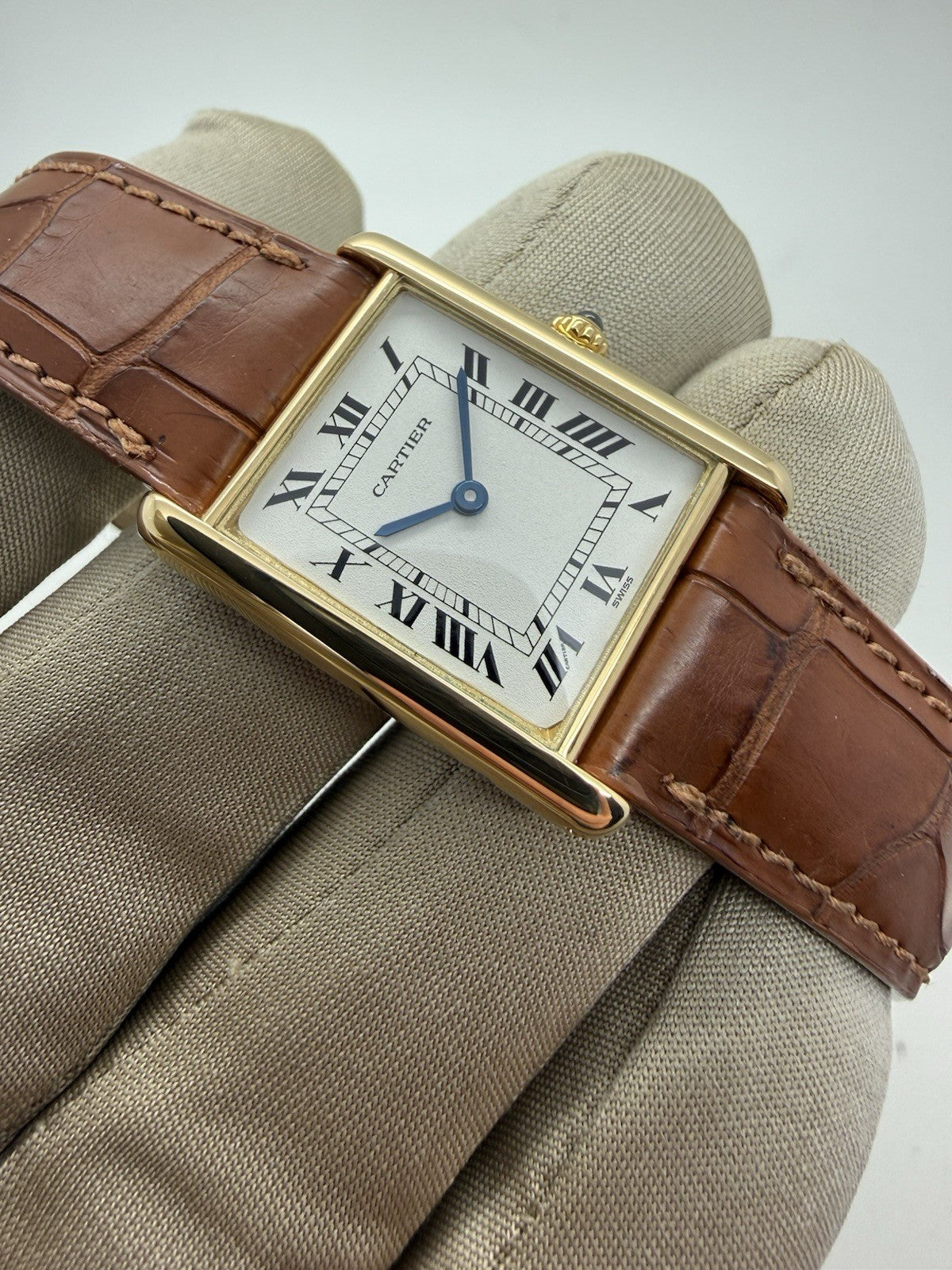Vintage Cartier Tank Louis 18k Yellow Gold 23mm Quartz Ladies Watch W1512856