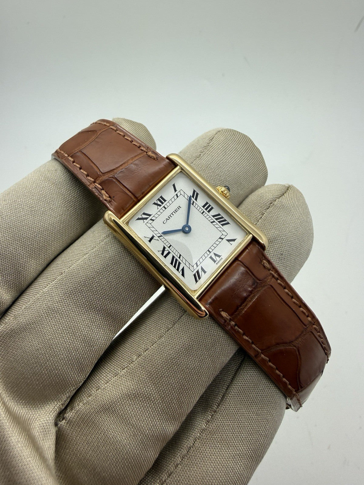Vintage Cartier Tank Louis 18k Yellow Gold 23mm Quartz Ladies Watch W1512856